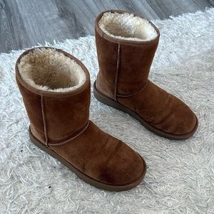 Ugg Classic Short boots Chestnut!